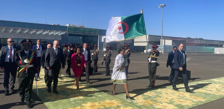 الوزير الأول ينهي زيارته إلى أديس أبابا بعد مشاركته في قمة الإتحاد الافريقي ممثلا لرئيس الجمهورية